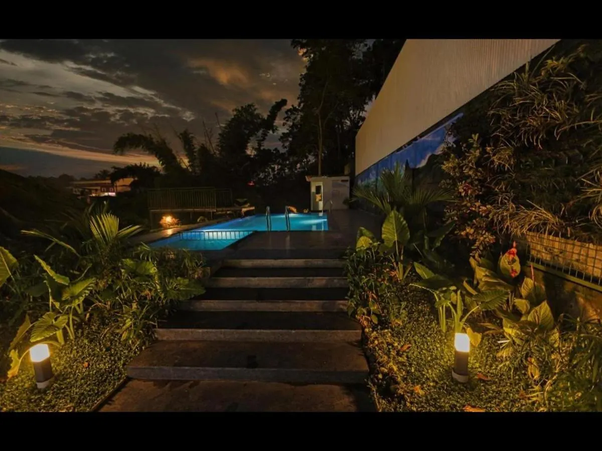 Holidays Garden Resort Kalpetta Hotel