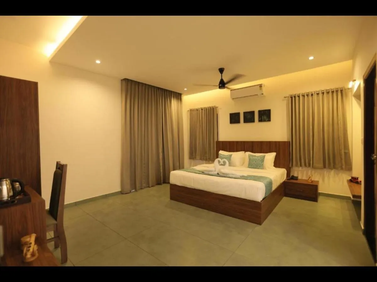 Hotel Holidays Garden Resort Kalpetta